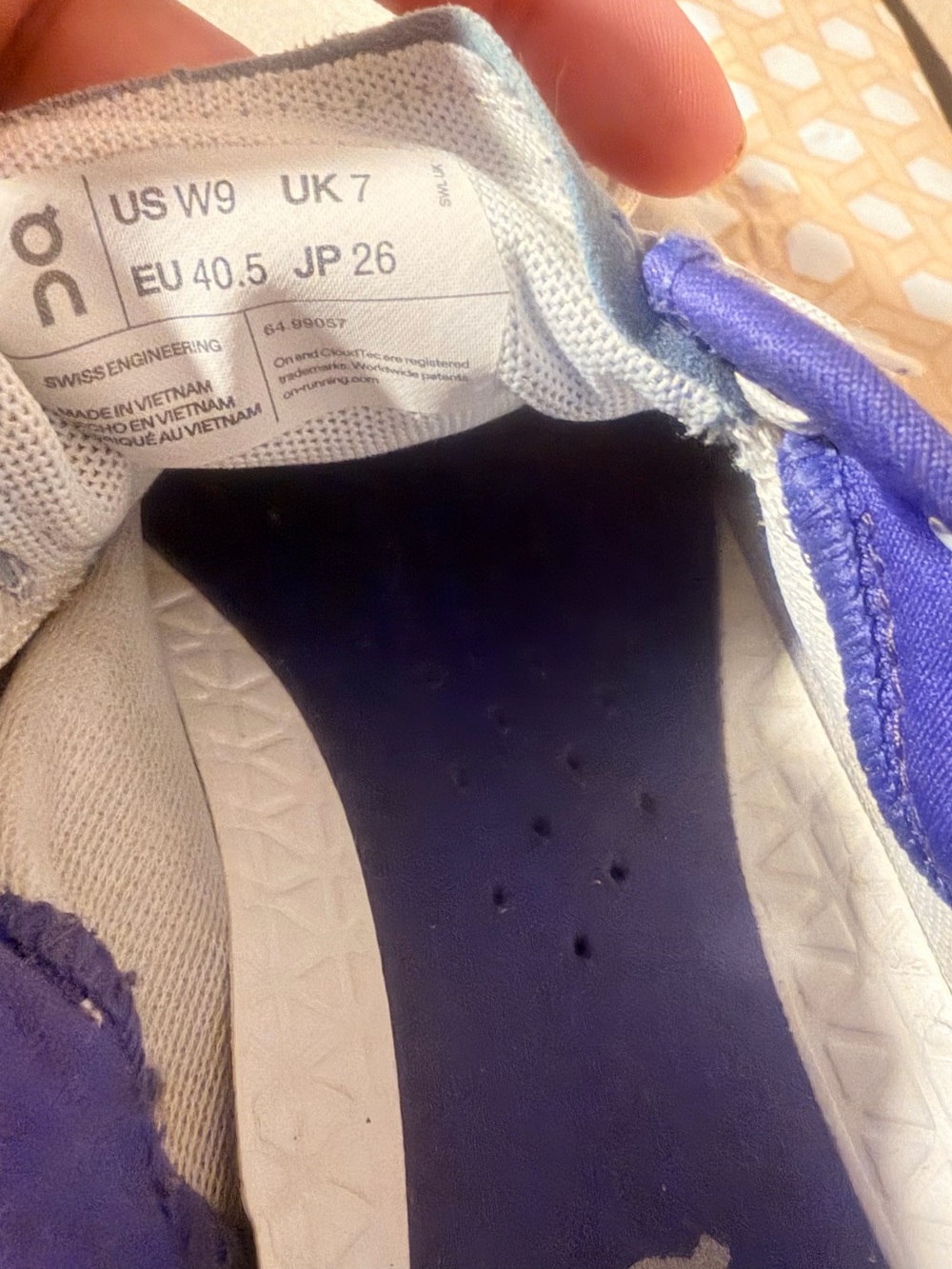 On Running Women's Cloudtec Trainer in purple and white - Picture 5 of 5
